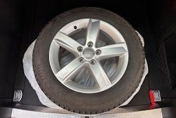 musta Audi A4 2013 kuva 14.