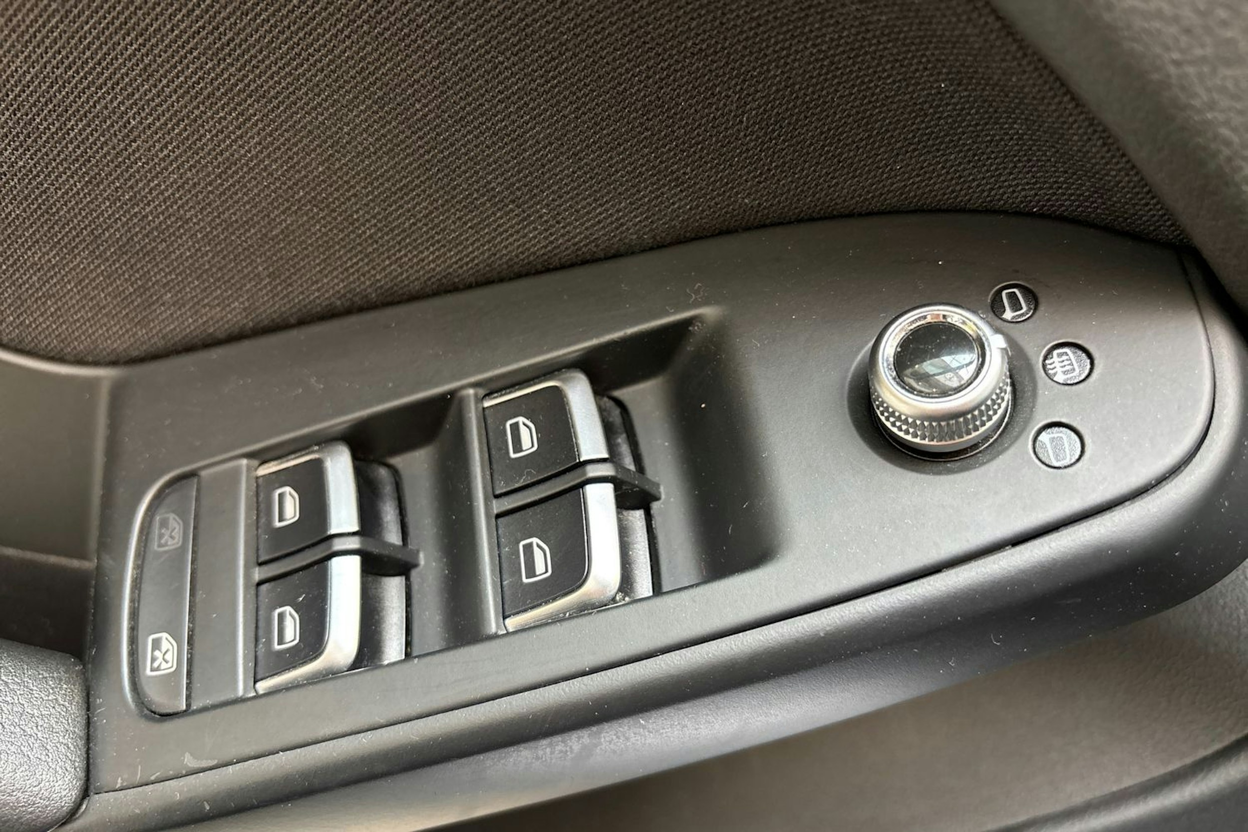 musta Audi A4 2013 kuva 16.