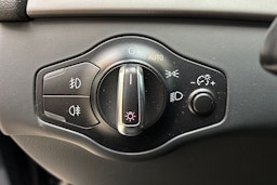 musta Audi A4 2013 kuva 17.