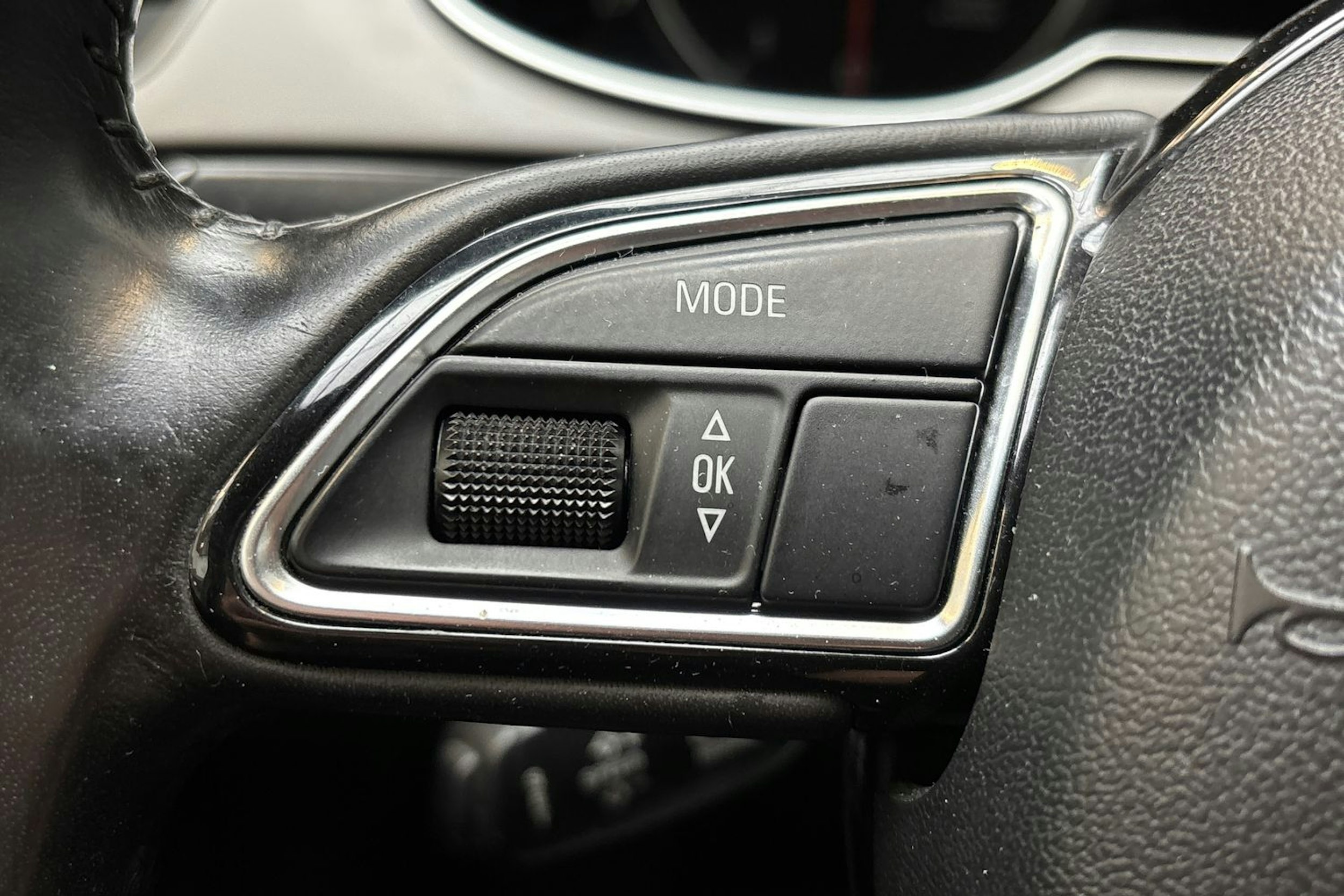 musta Audi A4 2013 kuva 19.