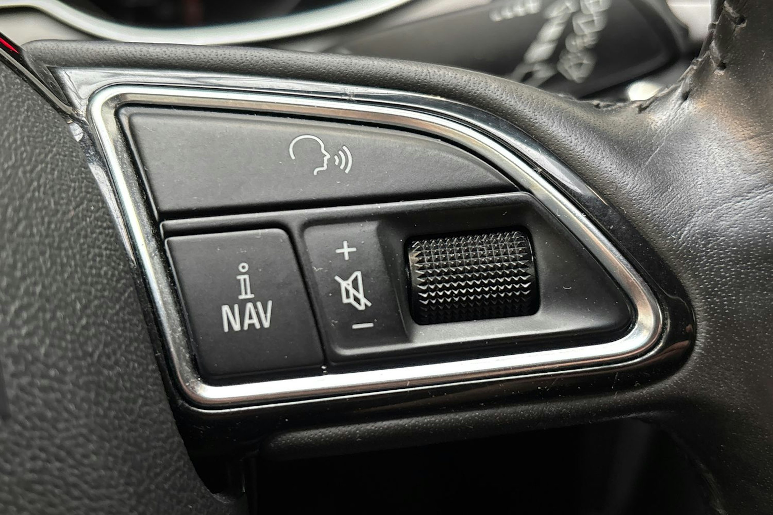 musta Audi A4 2013 kuva 20.