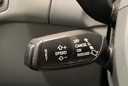 valkoinen Audi A4 2013 kuva 24.