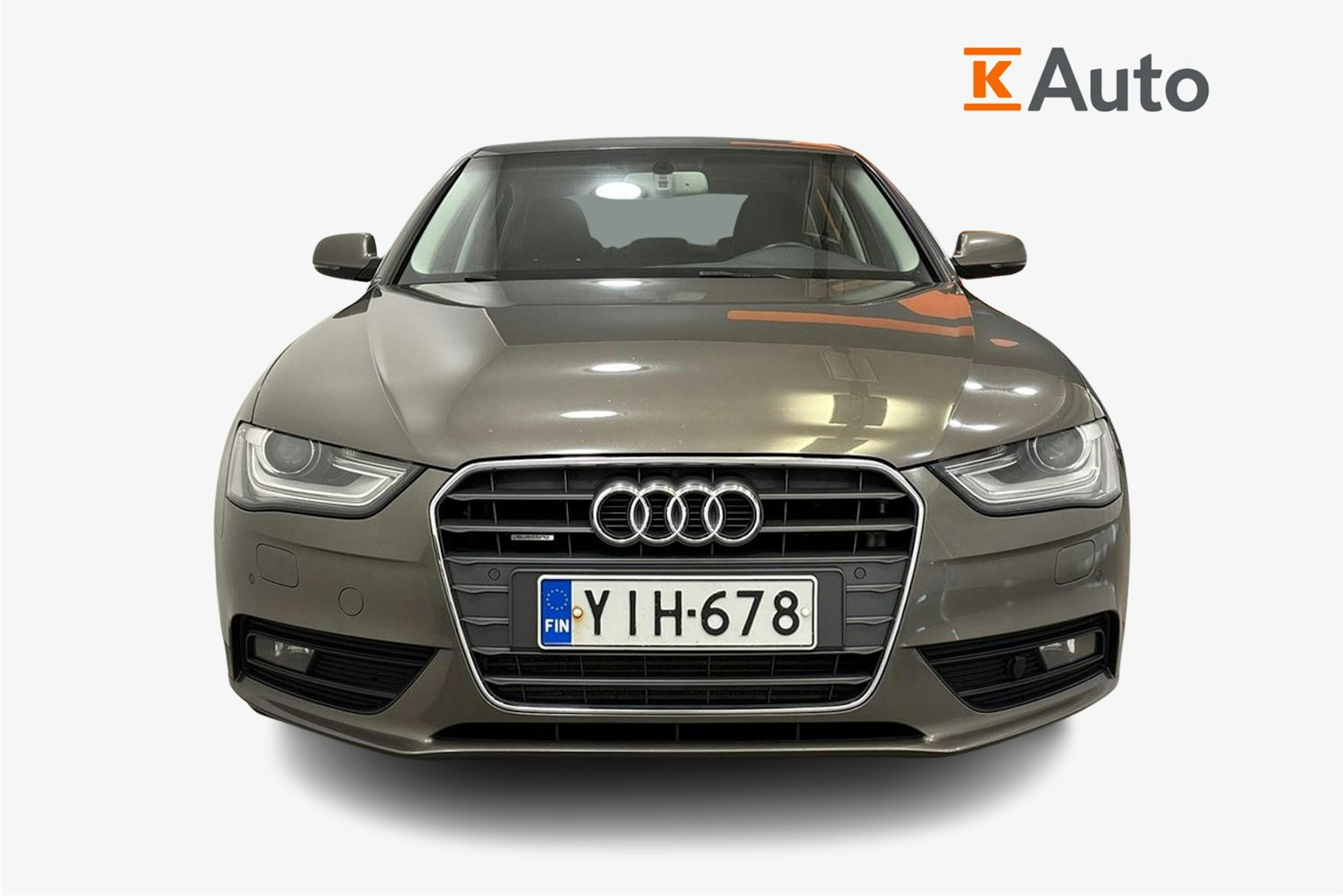 harmaa Audi A4 2013 kuva 5.
