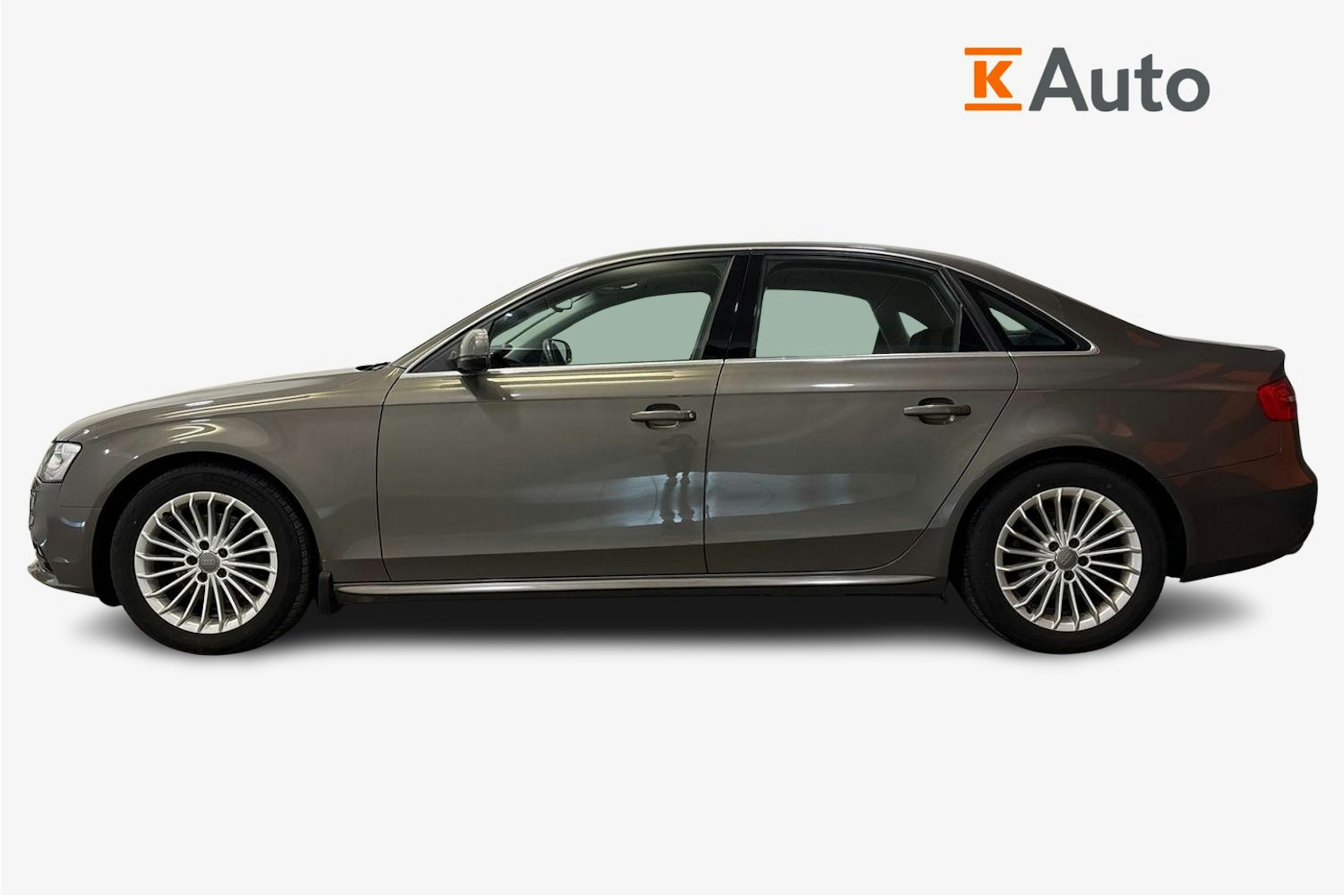 harmaa Audi A4 2013 kuva 6.