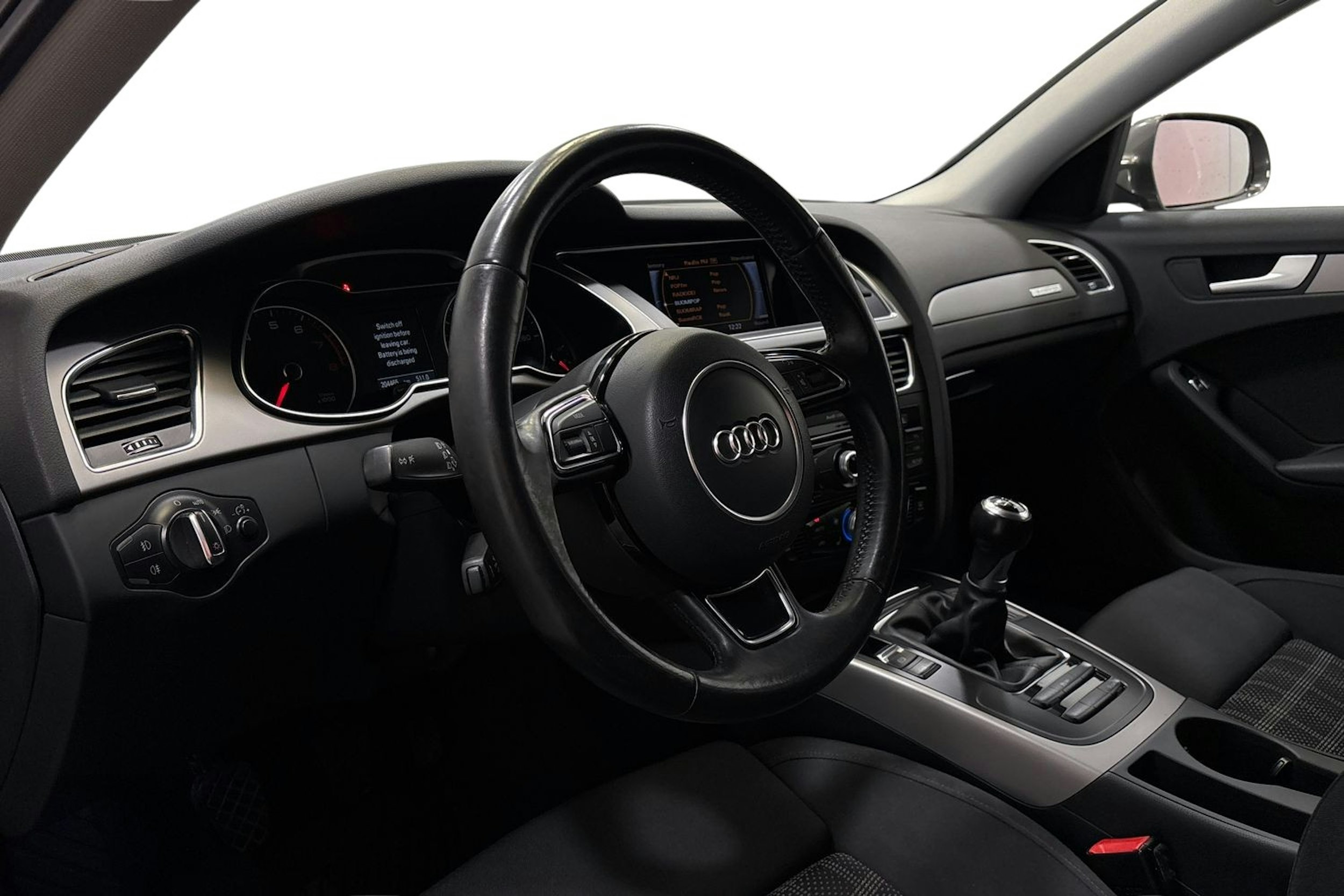 harmaa Audi A4 2013 kuva 7.