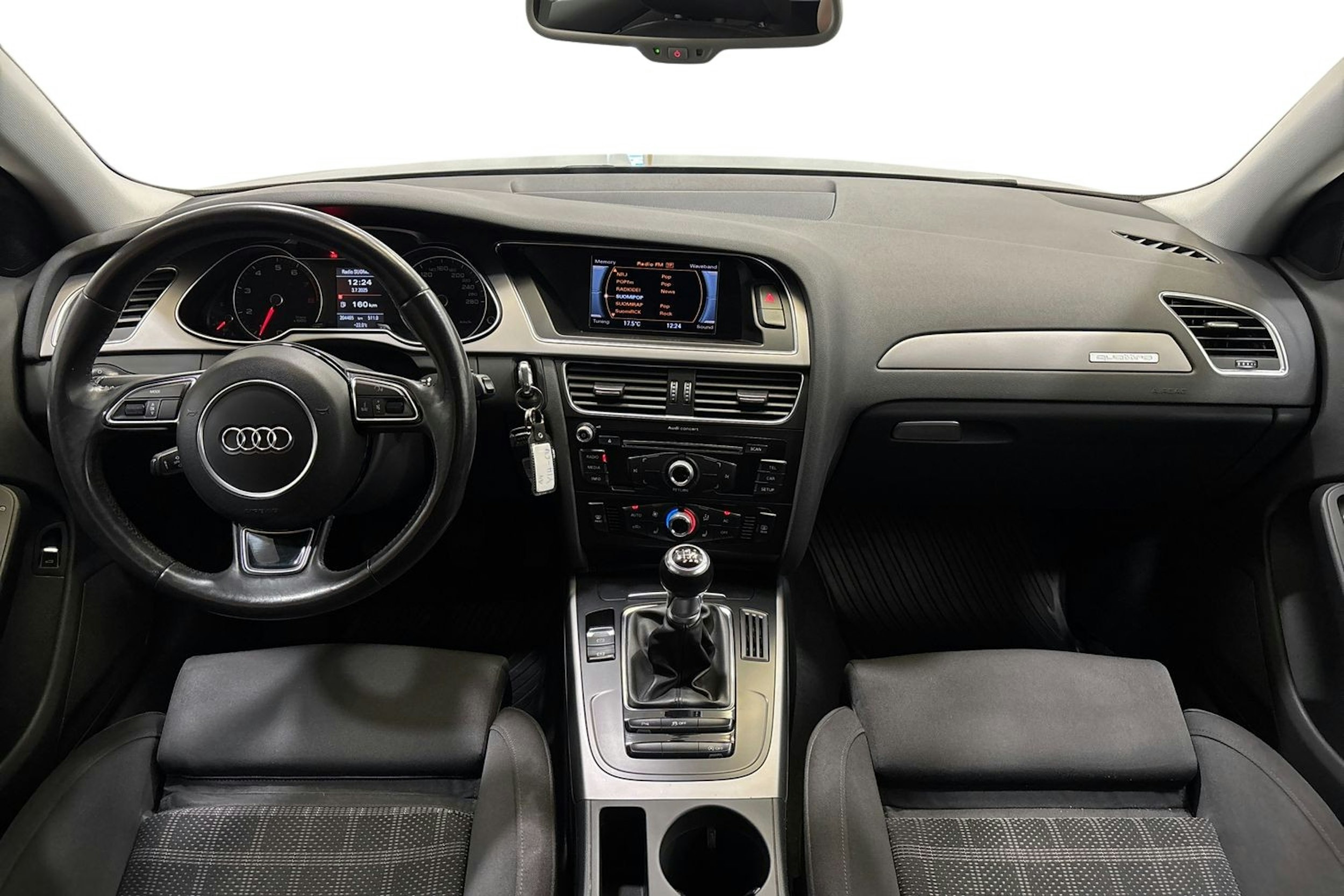 harmaa Audi A4 2013 kuva 9.