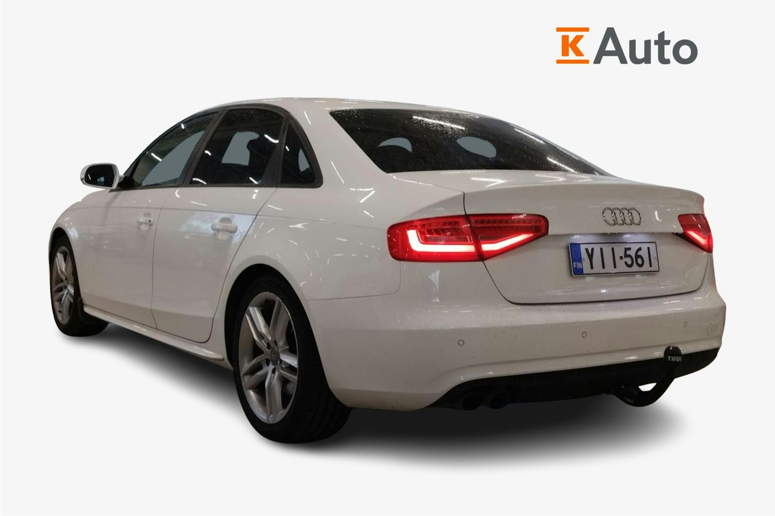 valkoinen Audi A4 2013 kuva 2.