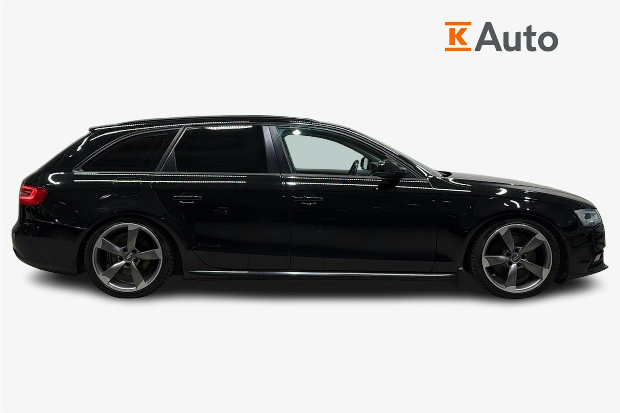 musta Audi A4 2013 kuva 7.