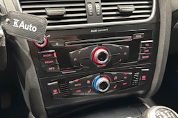 musta Audi A4 2013 kuva 24.