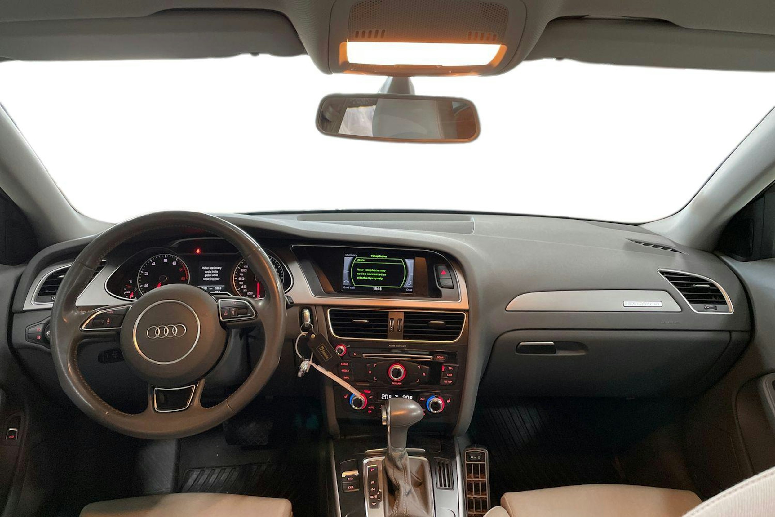 musta Audi A4 2014 kuva 9.