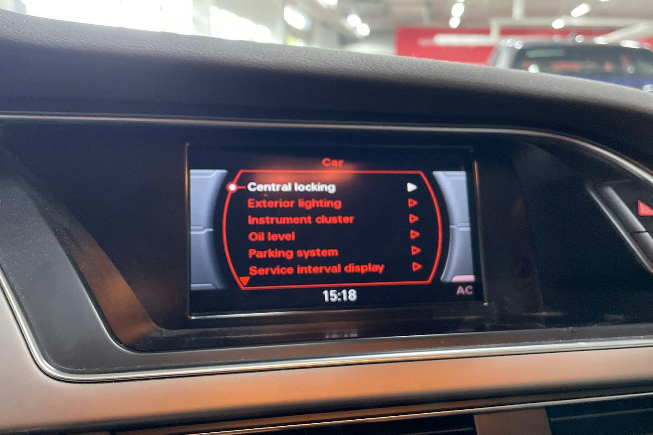 musta Audi A4 2014 kuva 14.