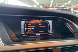 musta Audi A4 2014 kuva 15.