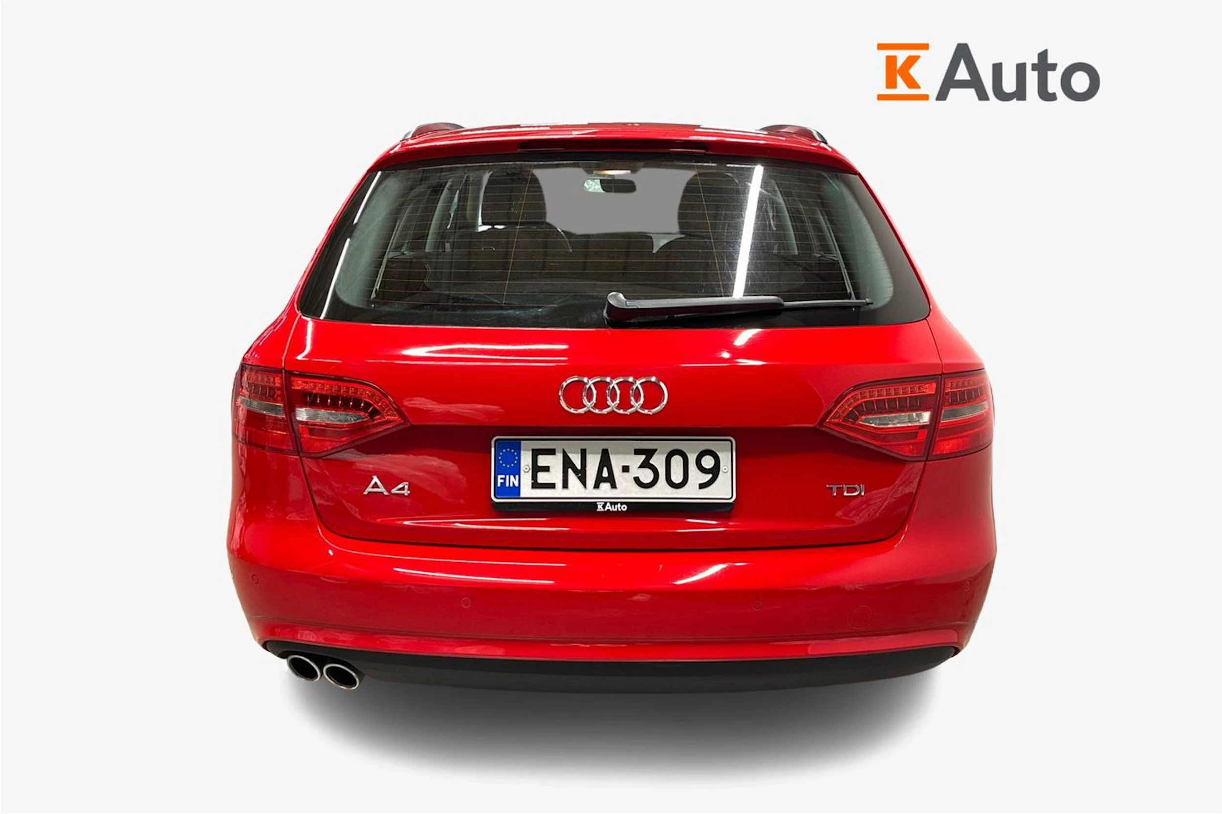 punainen Audi A4 2015 kuva 4.
