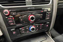 punainen Audi A4 2015 kuva 23.