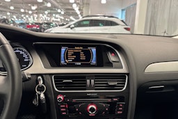 Musta Audi A4 2014 kuva 24.