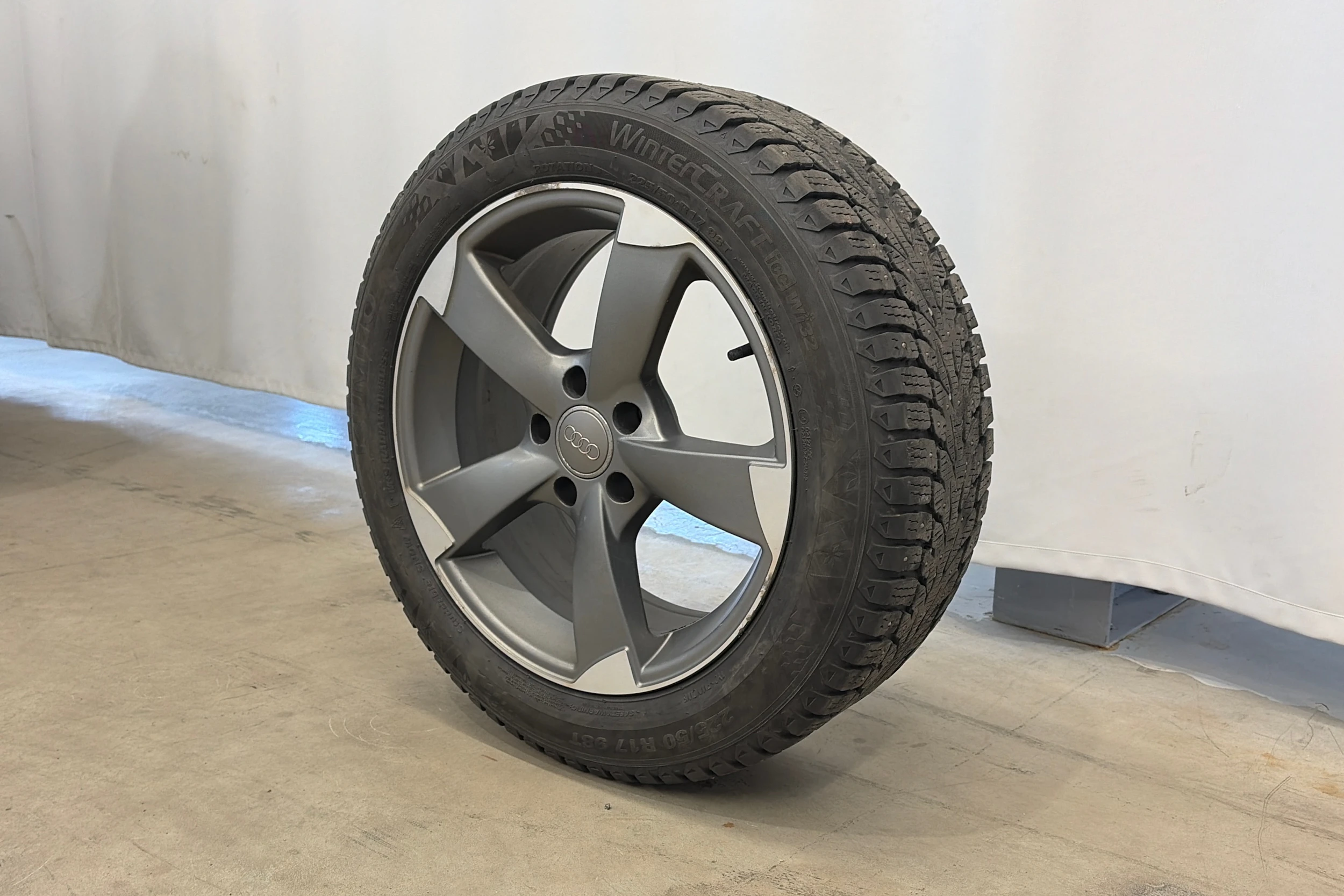 musta Audi A4 2014 kuva 15.