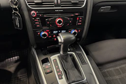 musta Audi A4 2014 kuva 25.