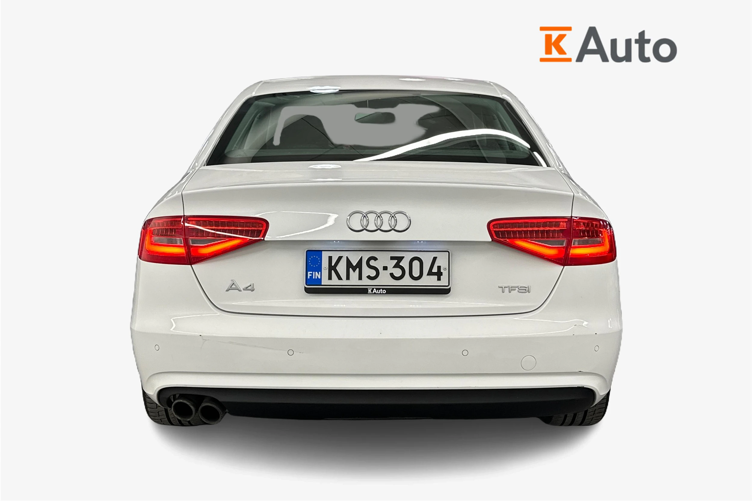 Valkoinen Audi A4 2014 kuva 3.