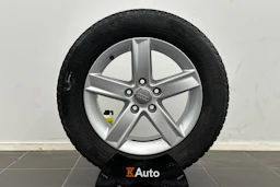 Valkoinen Audi A4 2014 kuva 10.