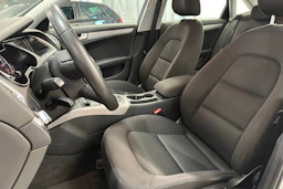 Valkoinen Audi A4 2014 kuva 11.