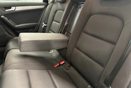 Valkoinen Audi A4 2014 kuva 13.