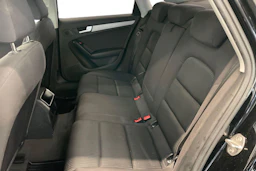 Musta Audi A4 2014 kuva 8.