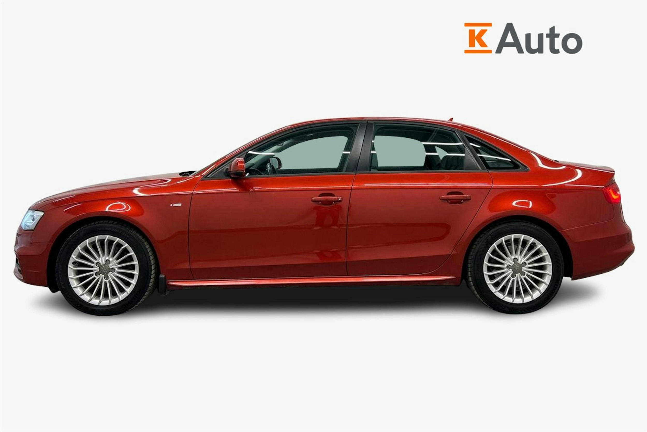 punainen Audi A4 2014 kuva 6.