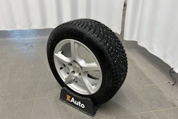 punainen Audi A4 2014 kuva 17.