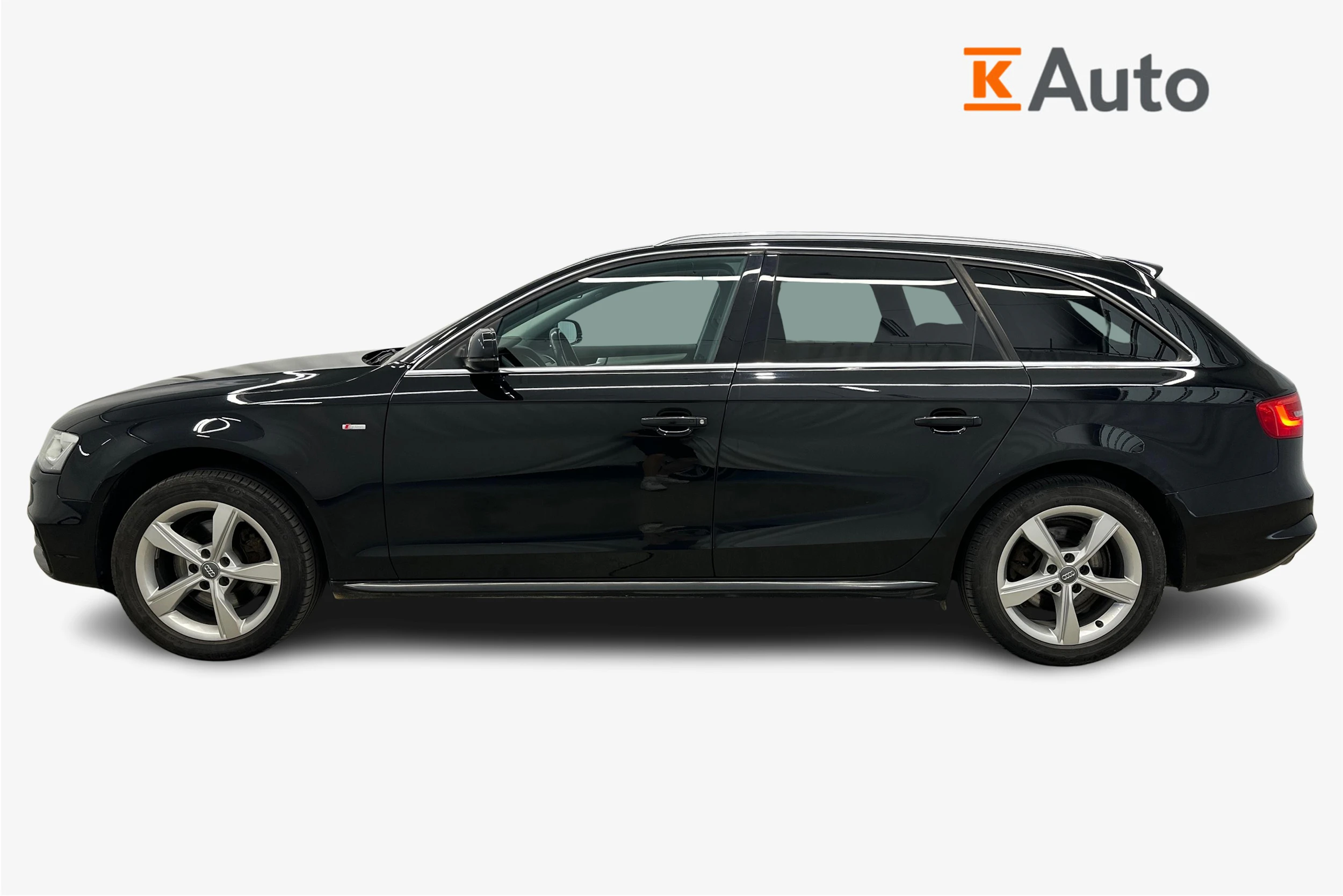 musta Audi A4 2014 kuva 5.