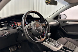 musta Audi A4 2014 kuva 10.