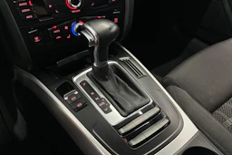musta Audi A4 2014 kuva 17.