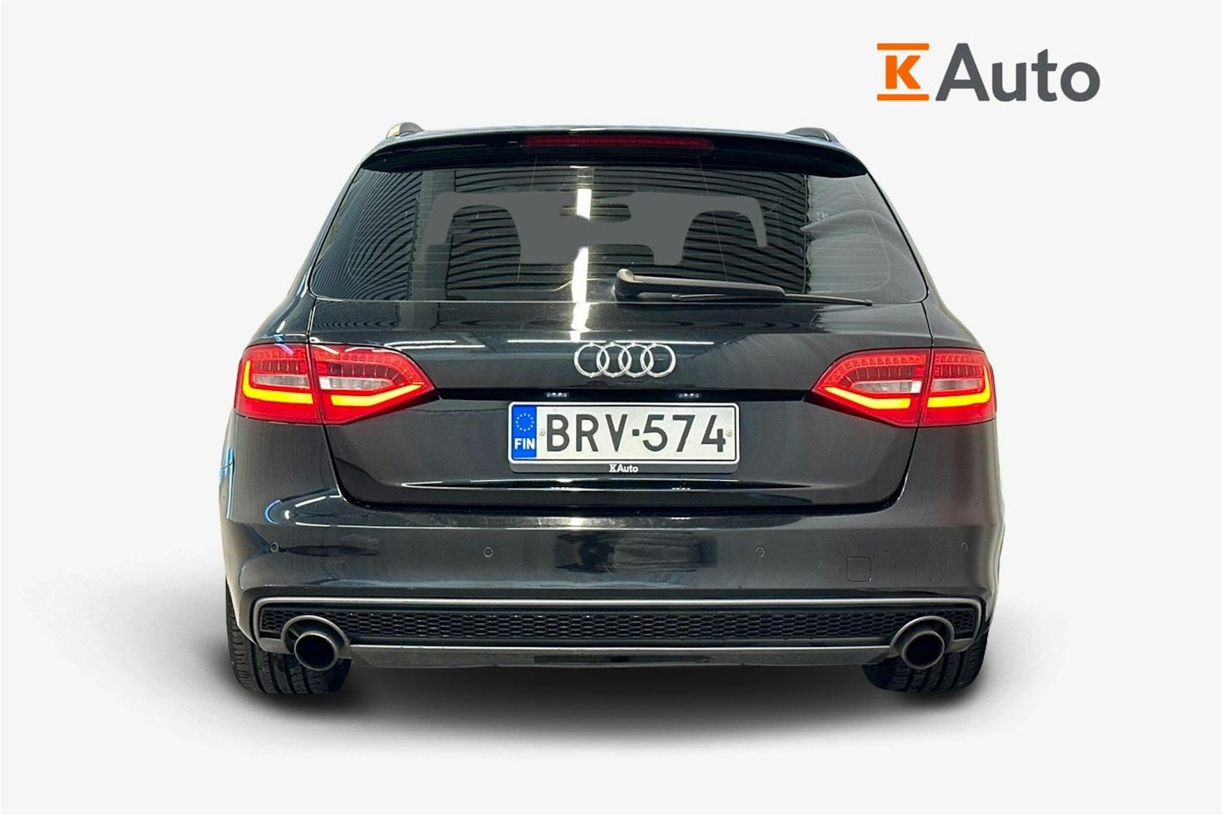 Musta Audi A4 2015 kuva 6.