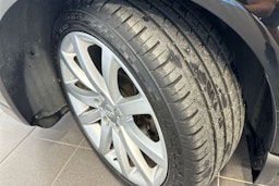 Musta Audi A4 2015 kuva 16.