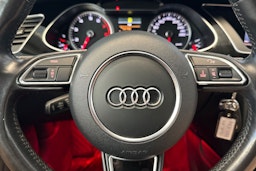 Musta Audi A4 2015 kuva 21.