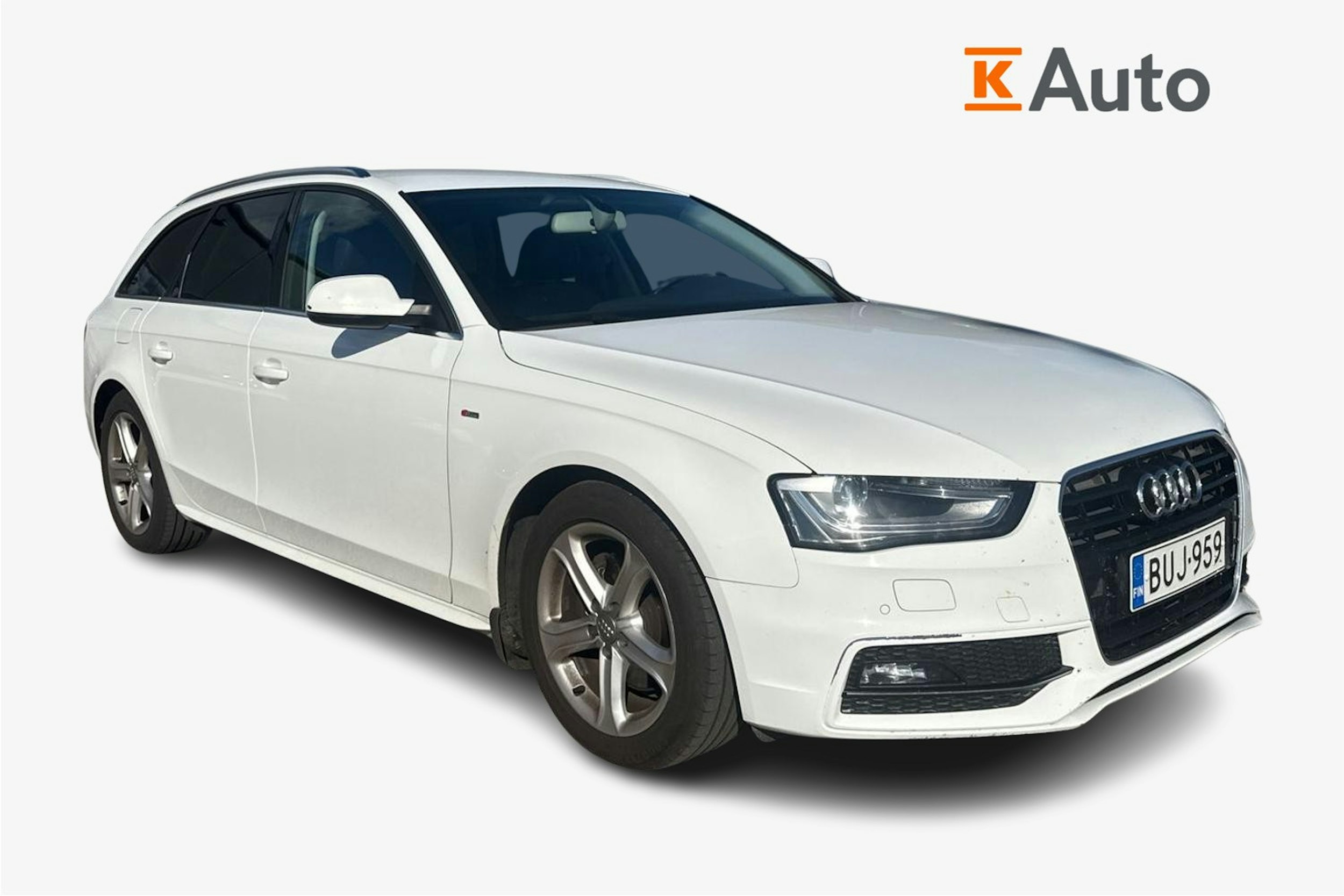 valkoinen Audi A4 2015 kuva 1.
