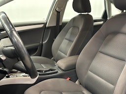 met. sininen Audi A4 2015 kuva 9.