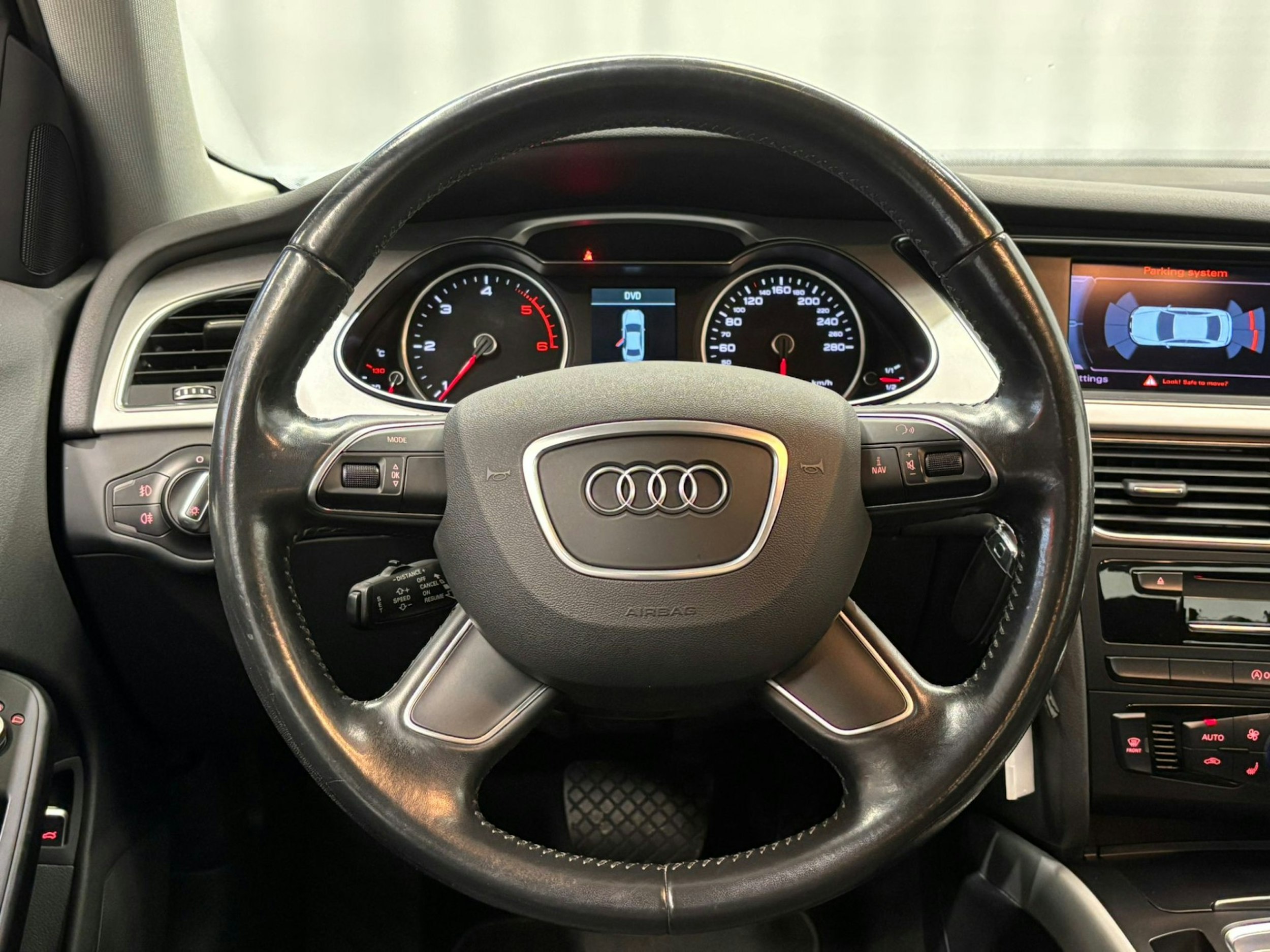 met. sininen Audi A4 2015 kuva 15.