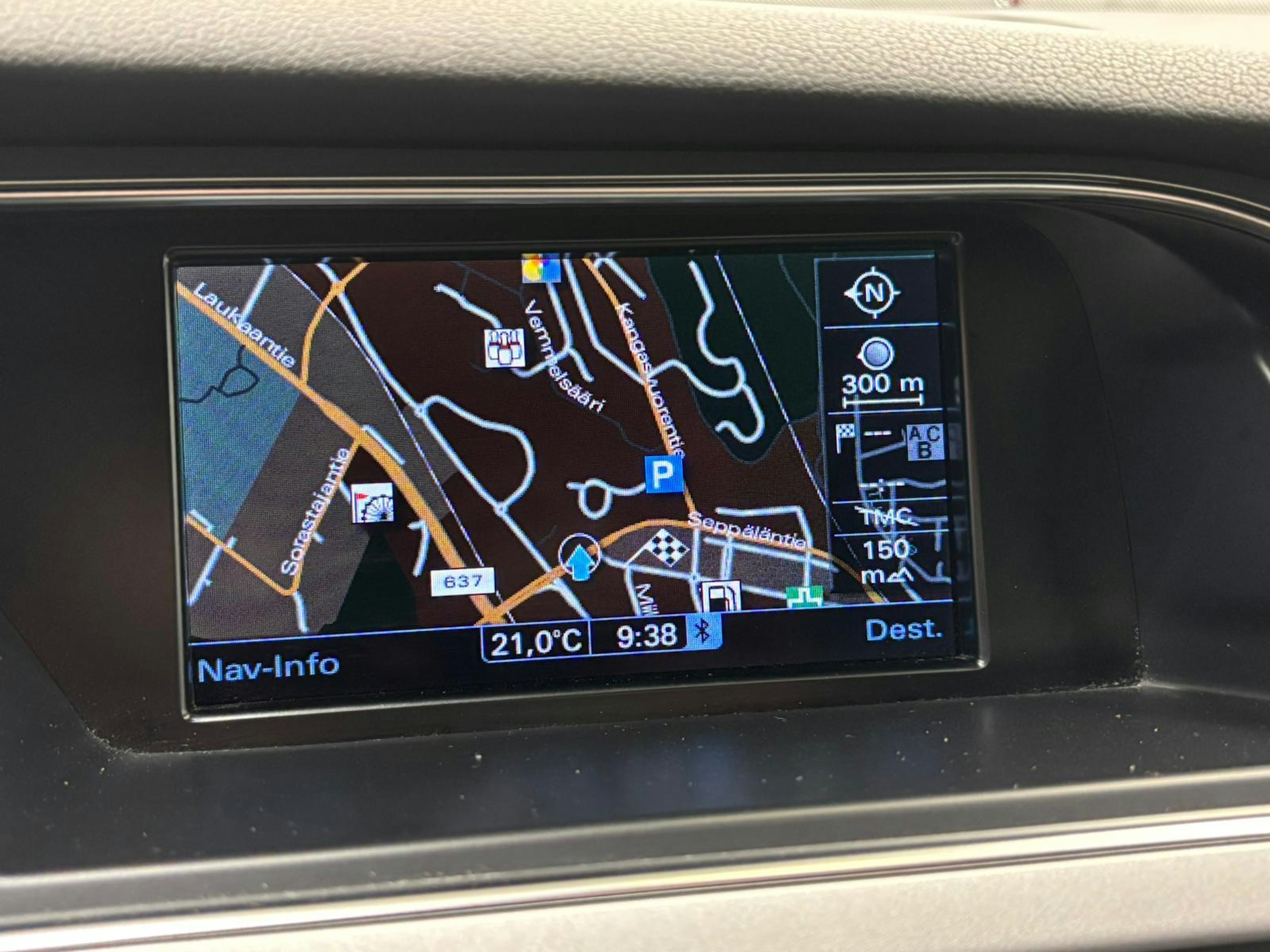 met. sininen Audi A4 2015 kuva 22.