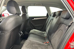 punainen Audi A4 2015 kuva 11.