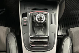 punainen Audi A4 2015 kuva 21.