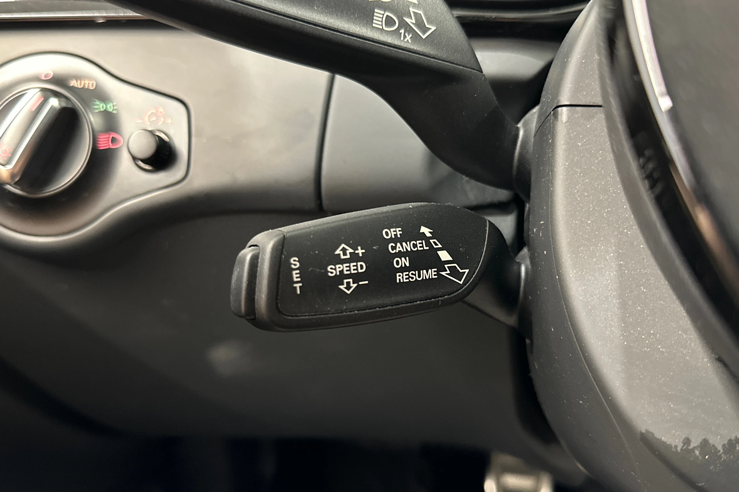 punainen Audi A4 2015 kuva 22.