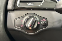 punainen Audi A4 2015 kuva 23.