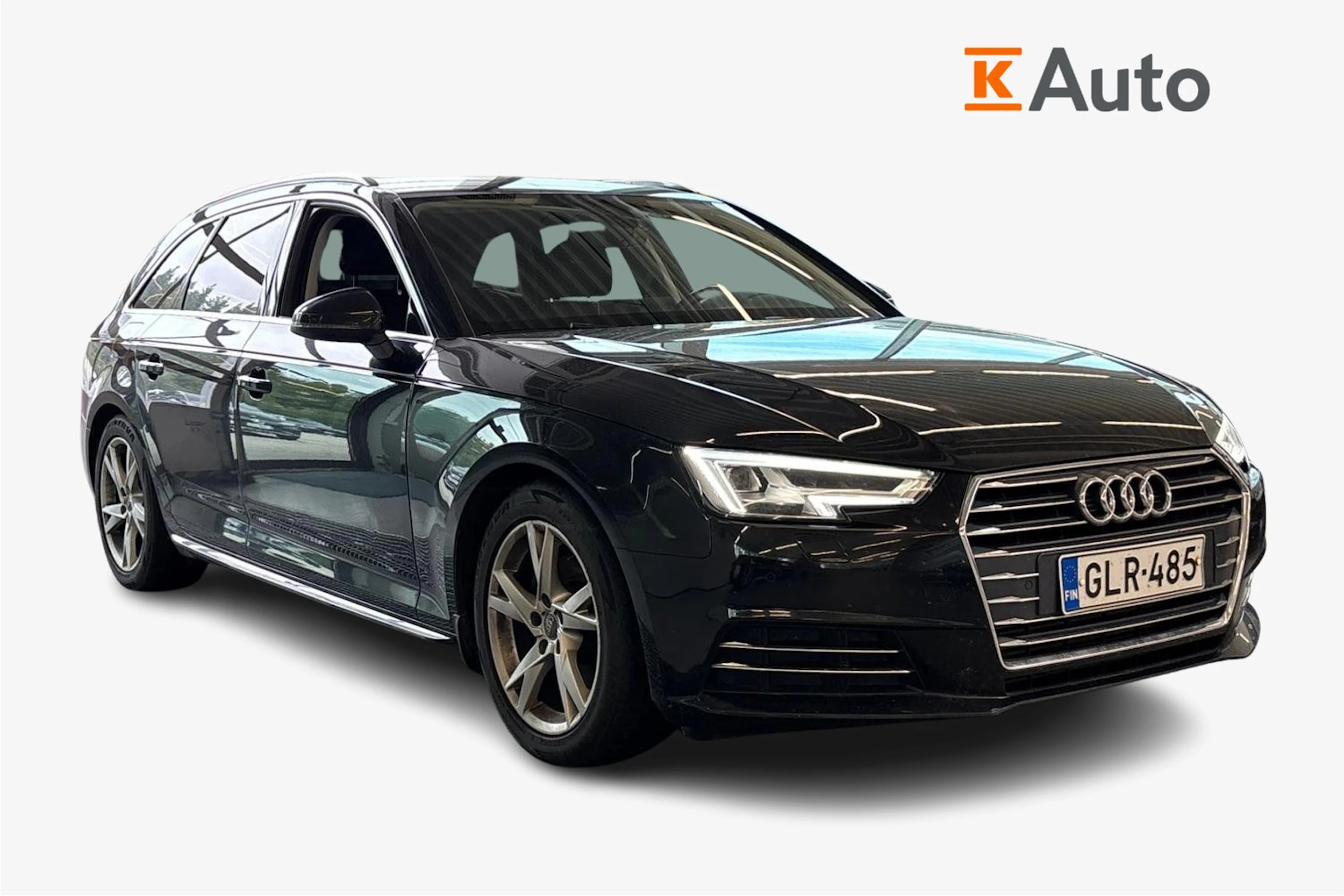 Musta Audi A4 2015 kuva 1.