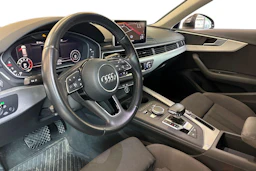 Musta Audi A4 2015 kuva 3.