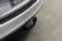 valkoinen Audi A4 2015 kuva 4.