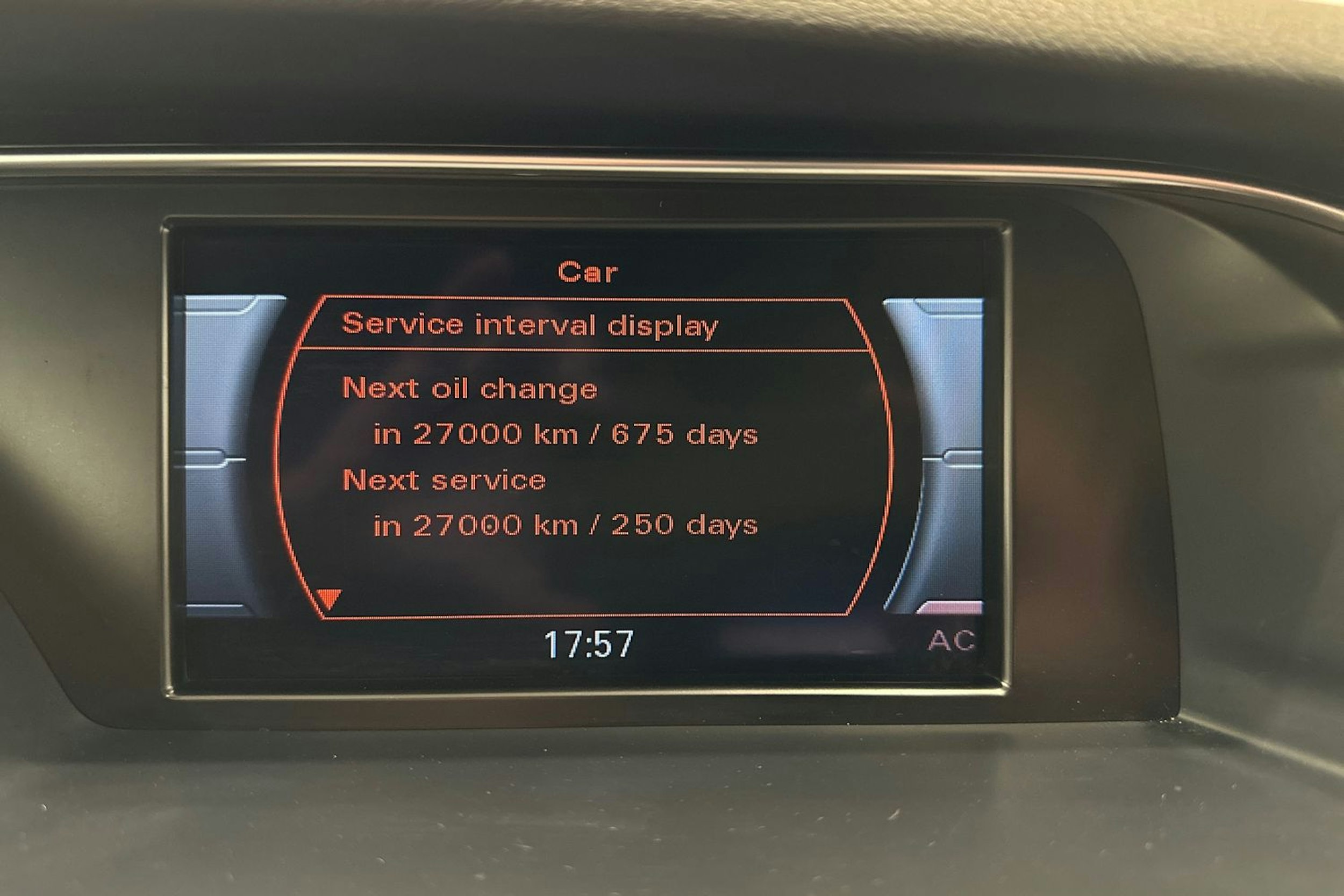 harmaa Audi A4 2015 kuva 18.