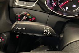 valkoinen Audi A4 2015 kuva 16.