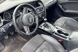 harmaa Audi A4 2015 kuva 3.