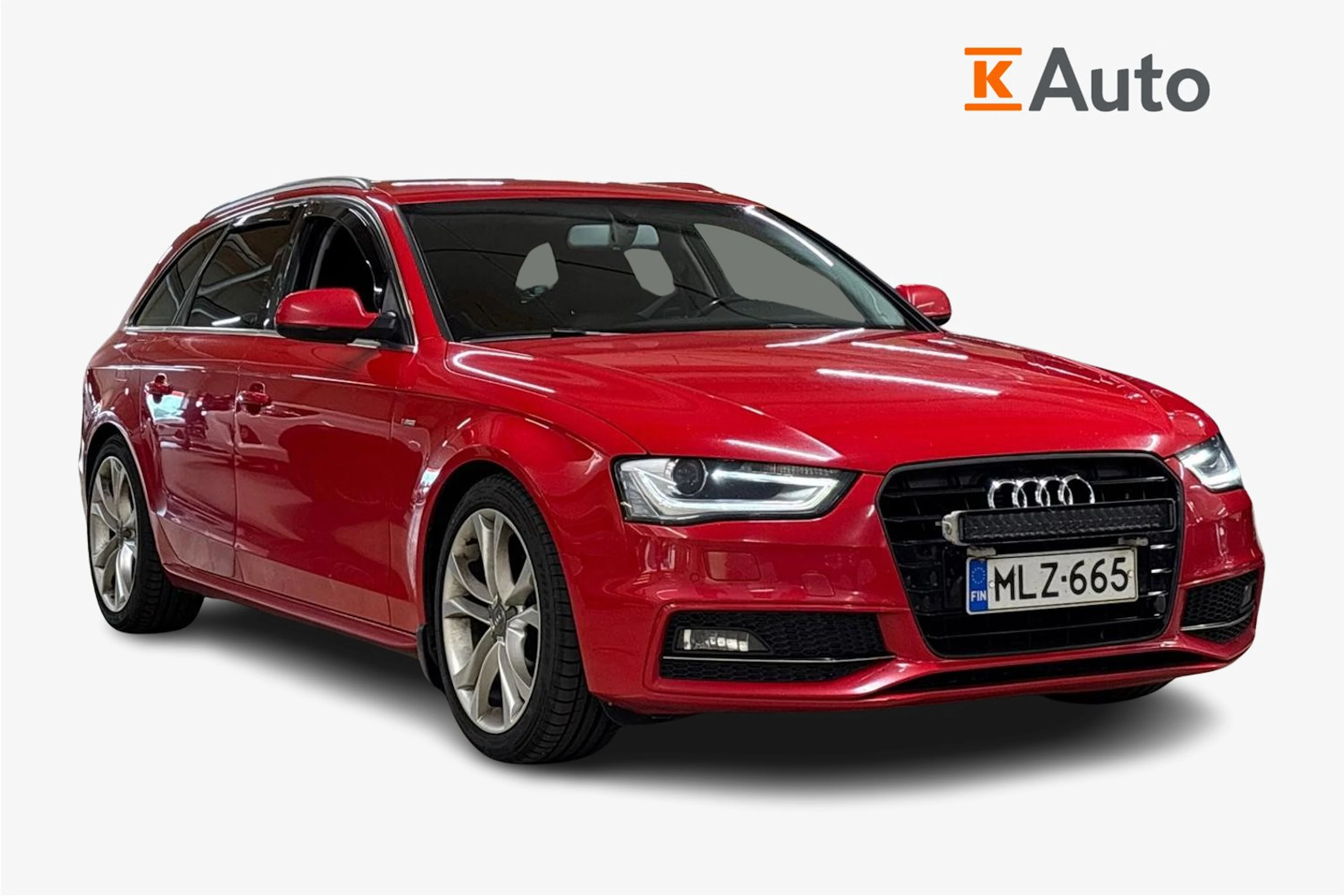 punainen Audi A4 2015 kuva 1.