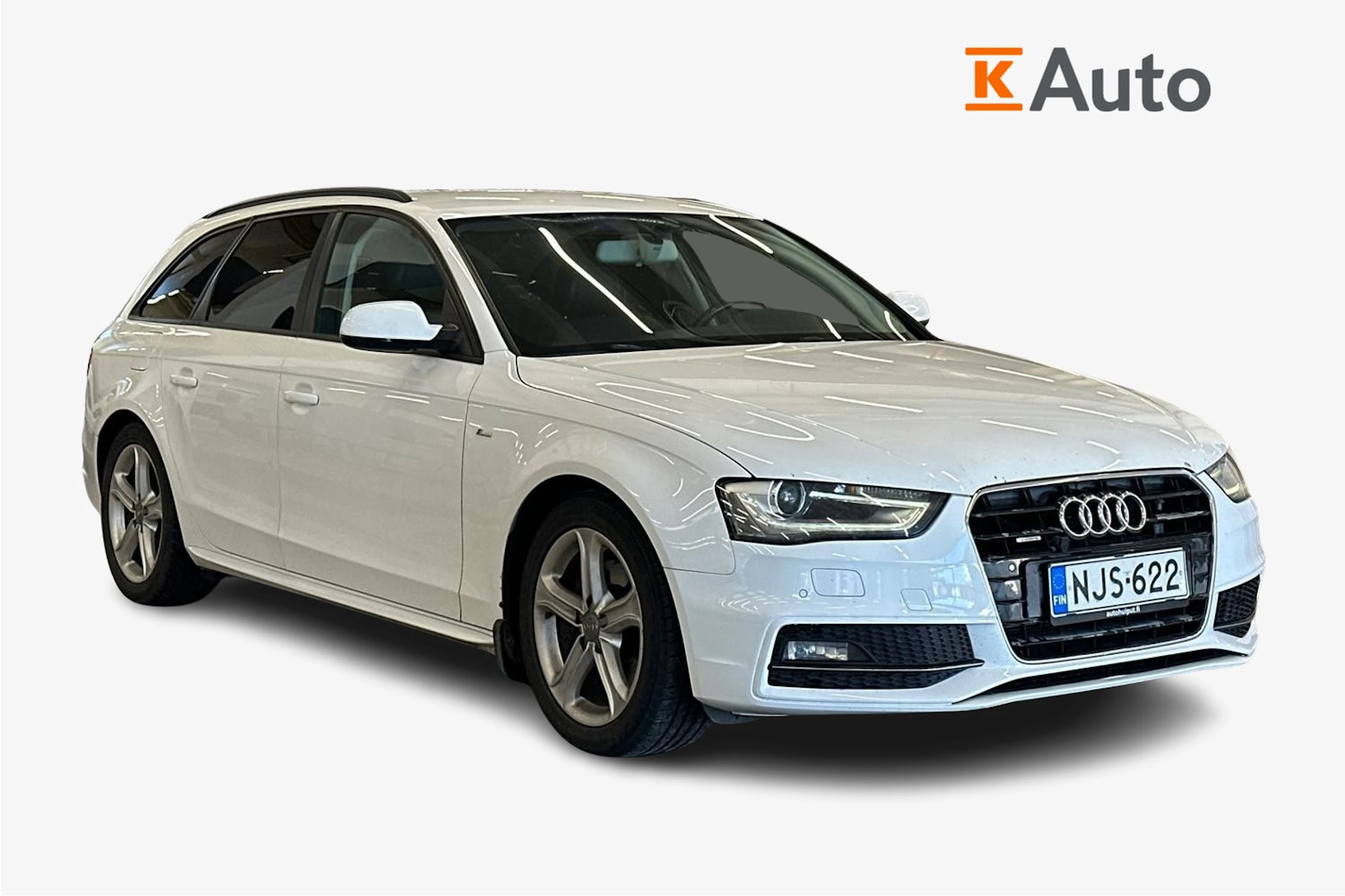 valkoinen Audi A4 2015 kuva 1.